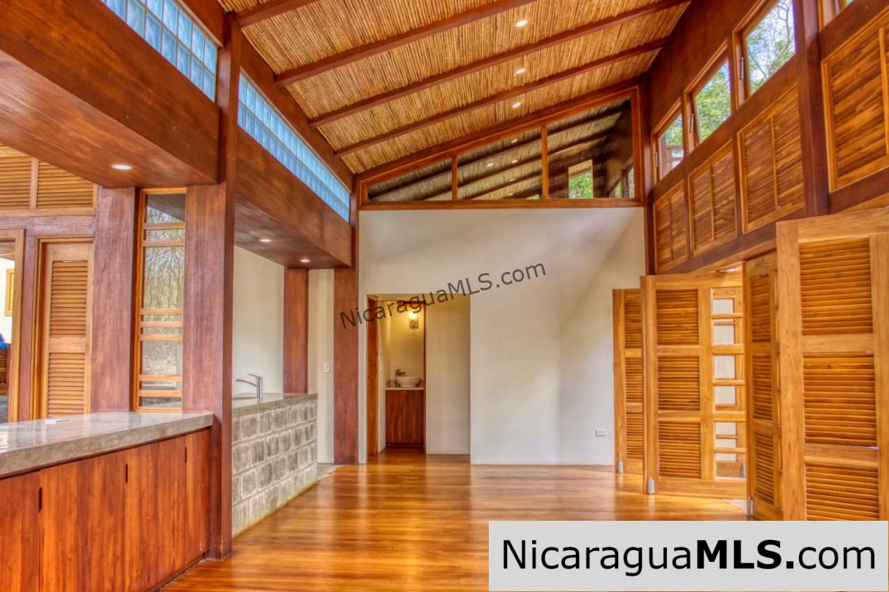 New Modern Home 4.75 acre Eco Estate @ Las Fincas in Escamequita