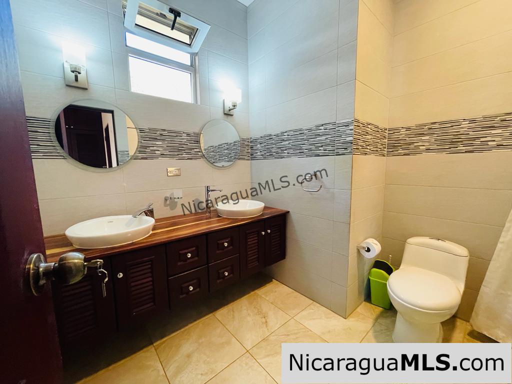 6.1 2 Bedroom Las Escadas Townhouse For Sale Close to Town