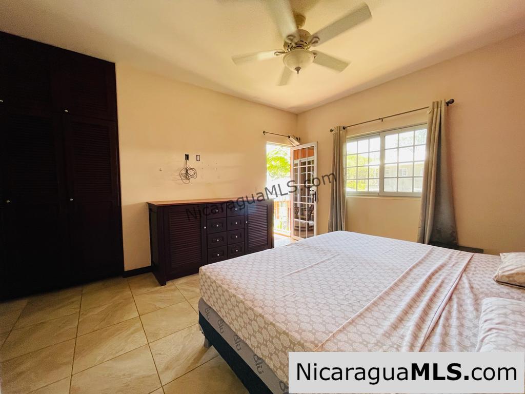 6.1 2 Bedroom Las Escadas Townhouse For Sale Close to Town