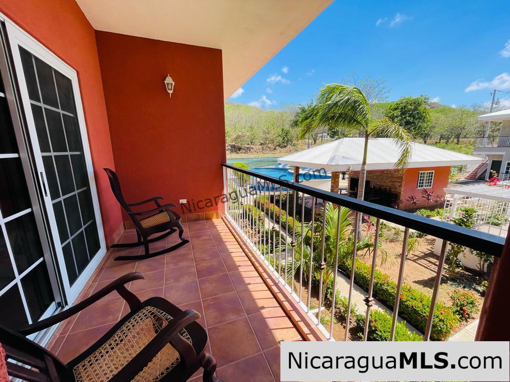 6.1 2 Bedroom Las Escadas Townhouse For Sale Close to Town