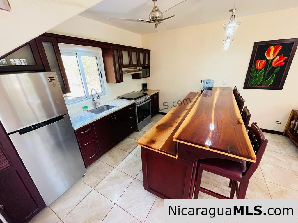 6.1 2 Bedroom Las Escadas Townhouse For Sale Close to Town