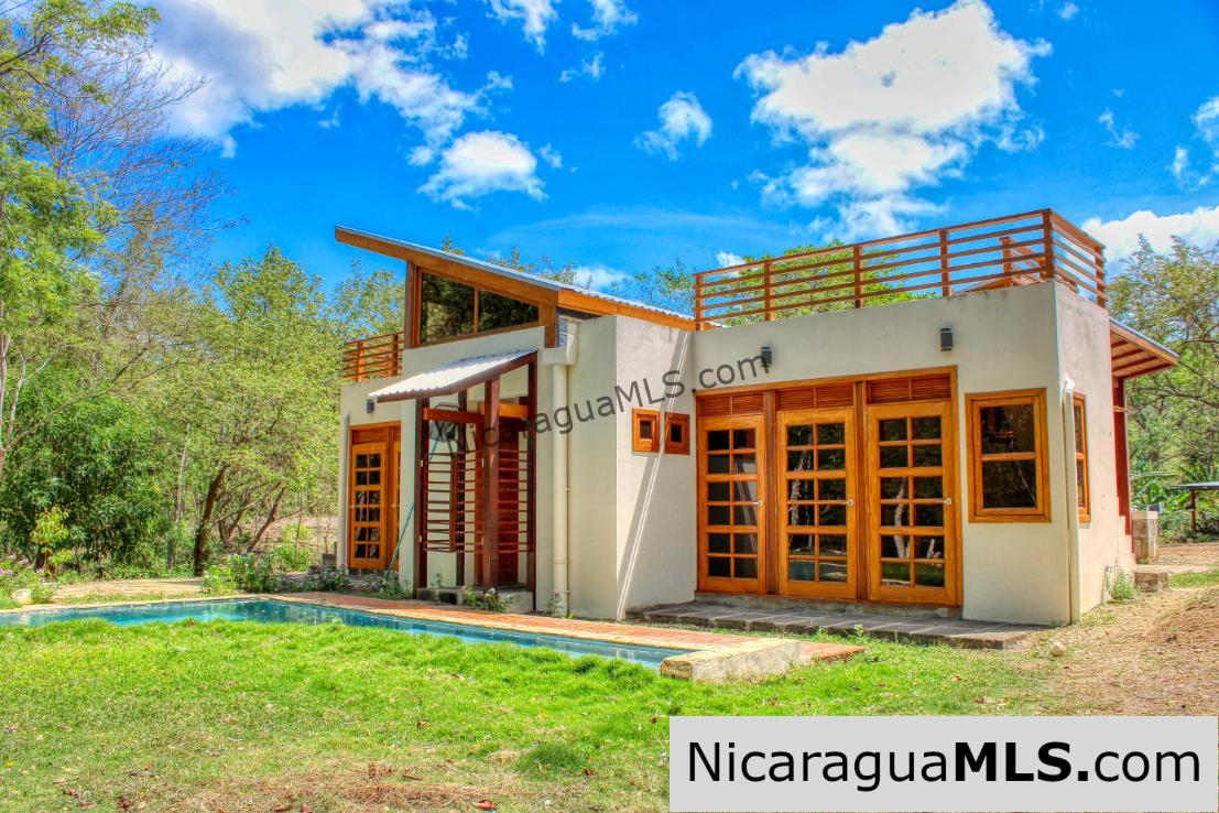 New Modern Home 4.75 acre Eco Estate @ Las Fincas in Escamequita