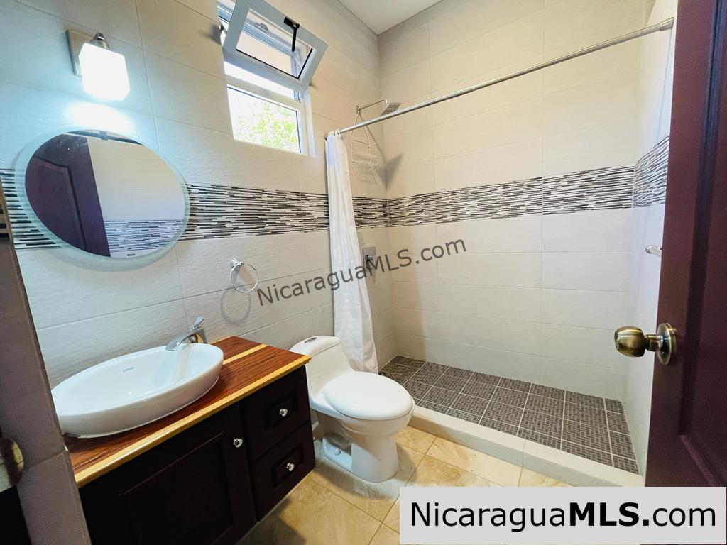 6.1 2 Bedroom Las Escadas Townhouse For Sale Close to Town