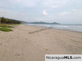 Beachfront Hacienda Iguana