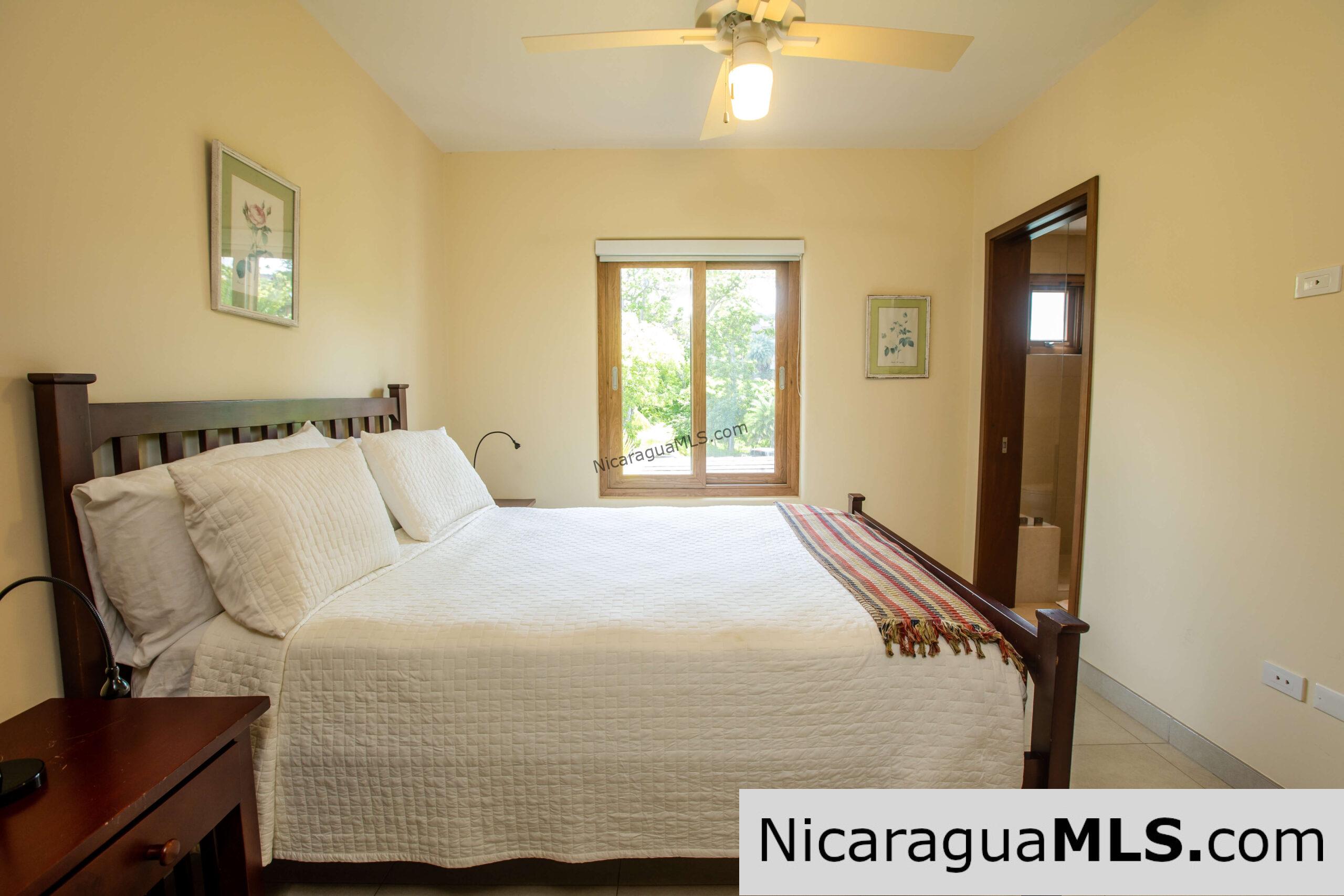 Condo E5 in Las Terrazas, Guacalito de la Isla