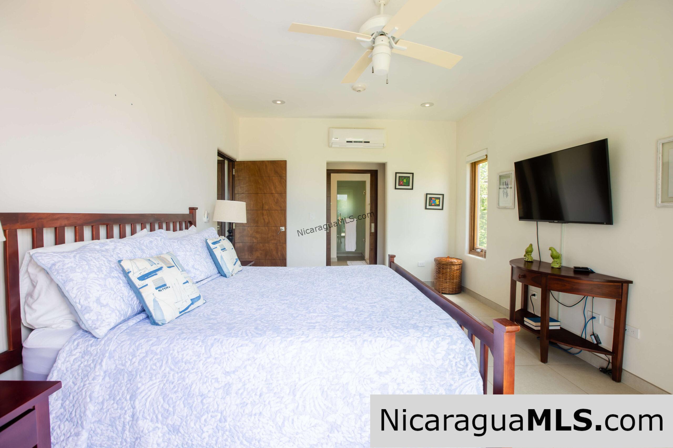 Condo E5 in Las Terrazas, Guacalito de la Isla