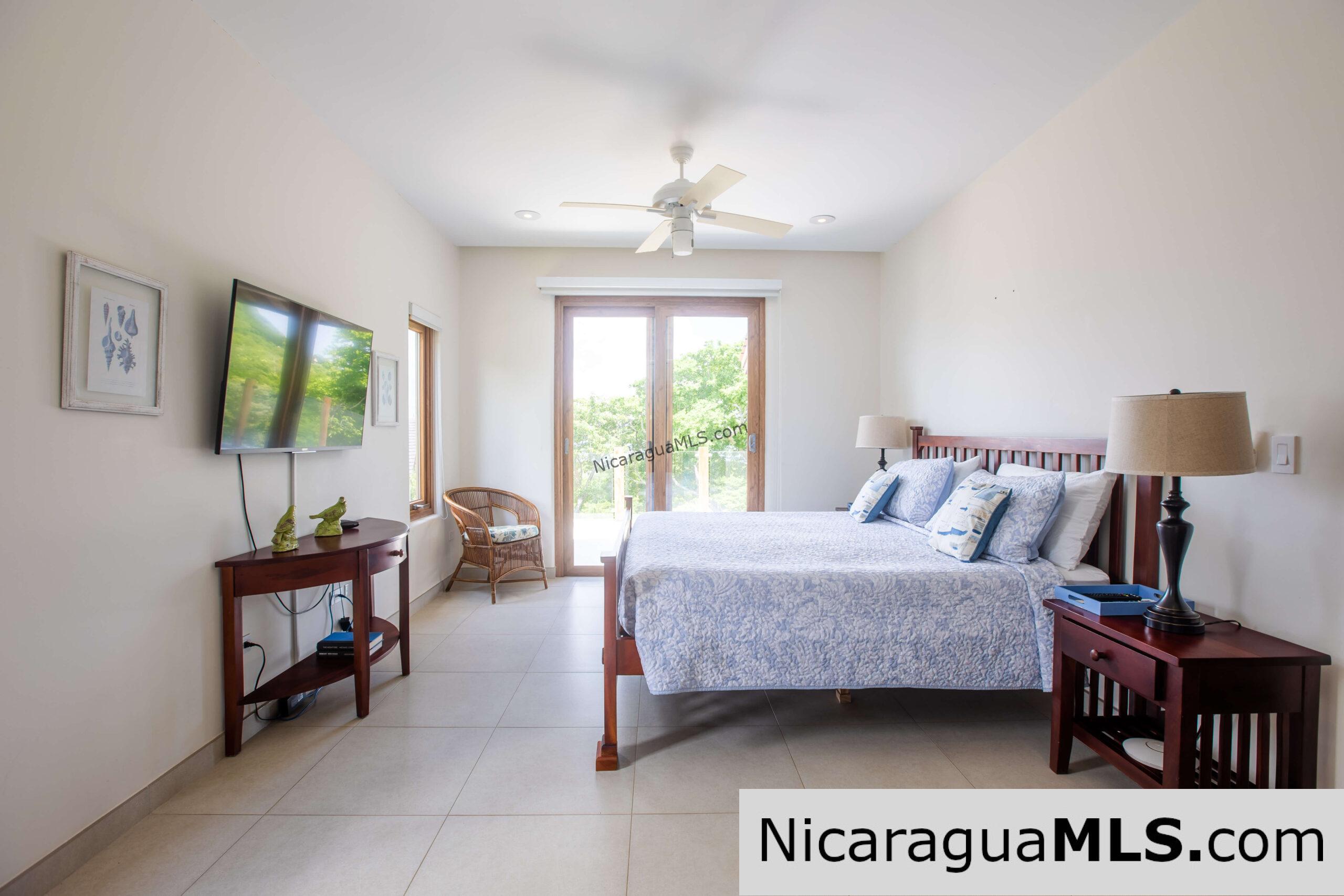 Condo E5 in Las Terrazas, Guacalito de la Isla