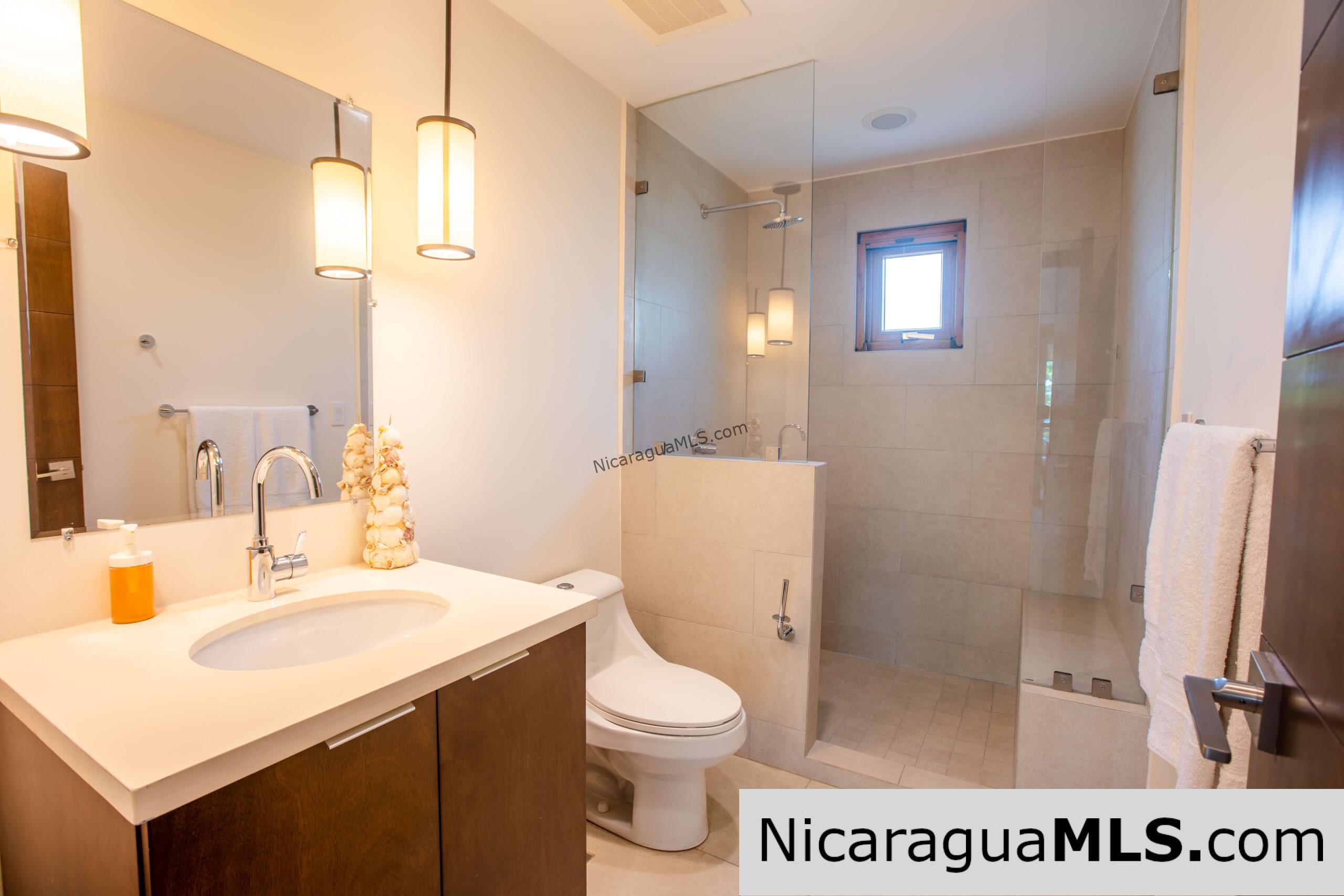 Condo E5 in Las Terrazas, Guacalito de la Isla