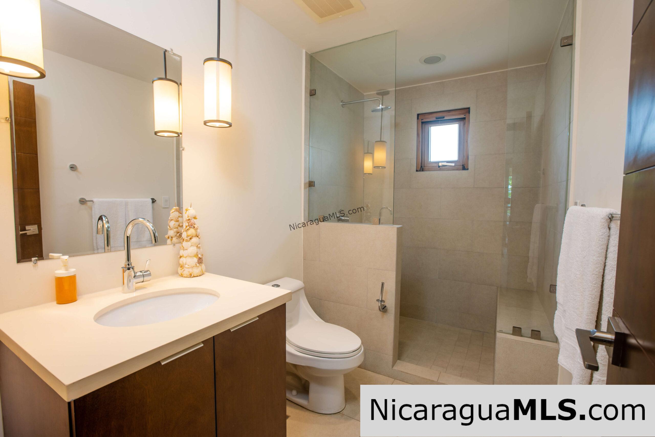 Condo E5 in Las Terrazas, Guacalito de la Isla