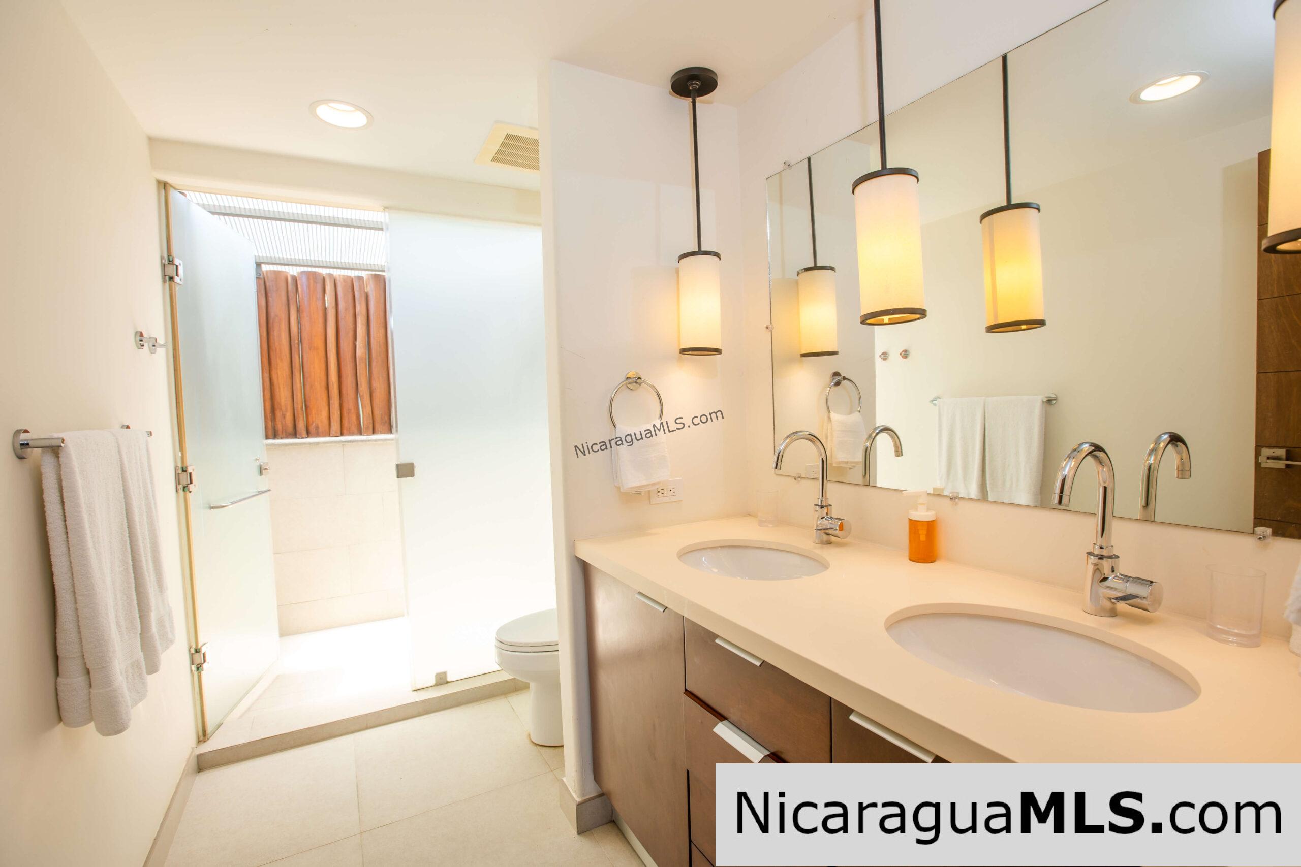 Condo E5 in Las Terrazas, Guacalito de la Isla