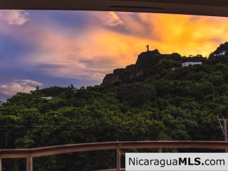 Beautiful Town home within walking distance of San Juan Del Sur and the beach