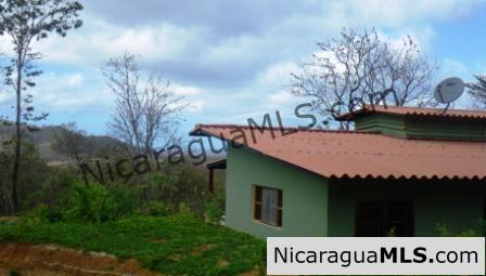 Eco Surf Lodge on 4 Acres