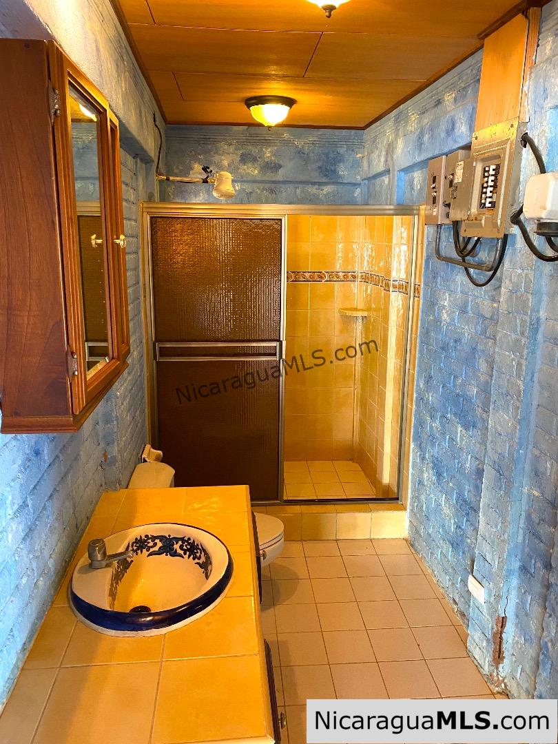 Beachfront House with rental Casitas at Playa Coco