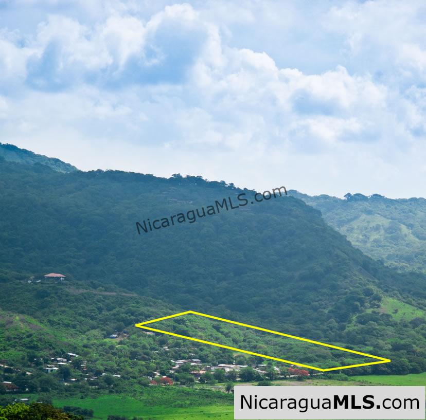 Large Commercial Property at SJDS Town Limits