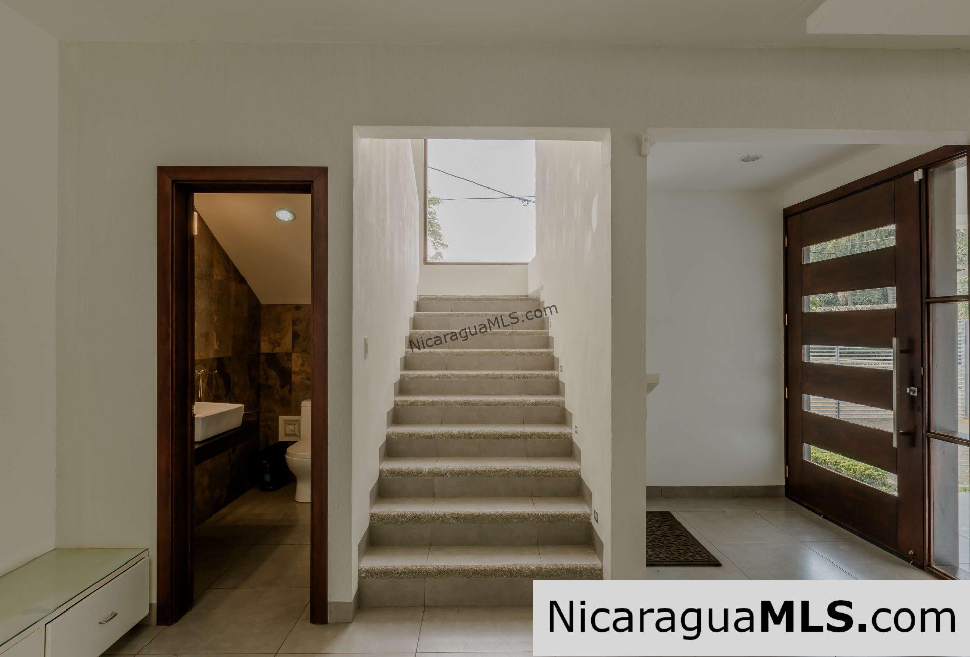 Casa Brisa de Mar in La Talanguera steps from the San Juan del Sur sand