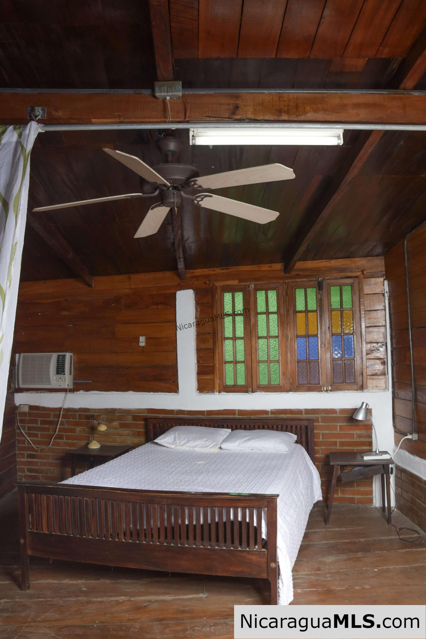 Casa Zeus in the â¤ï¸ of town