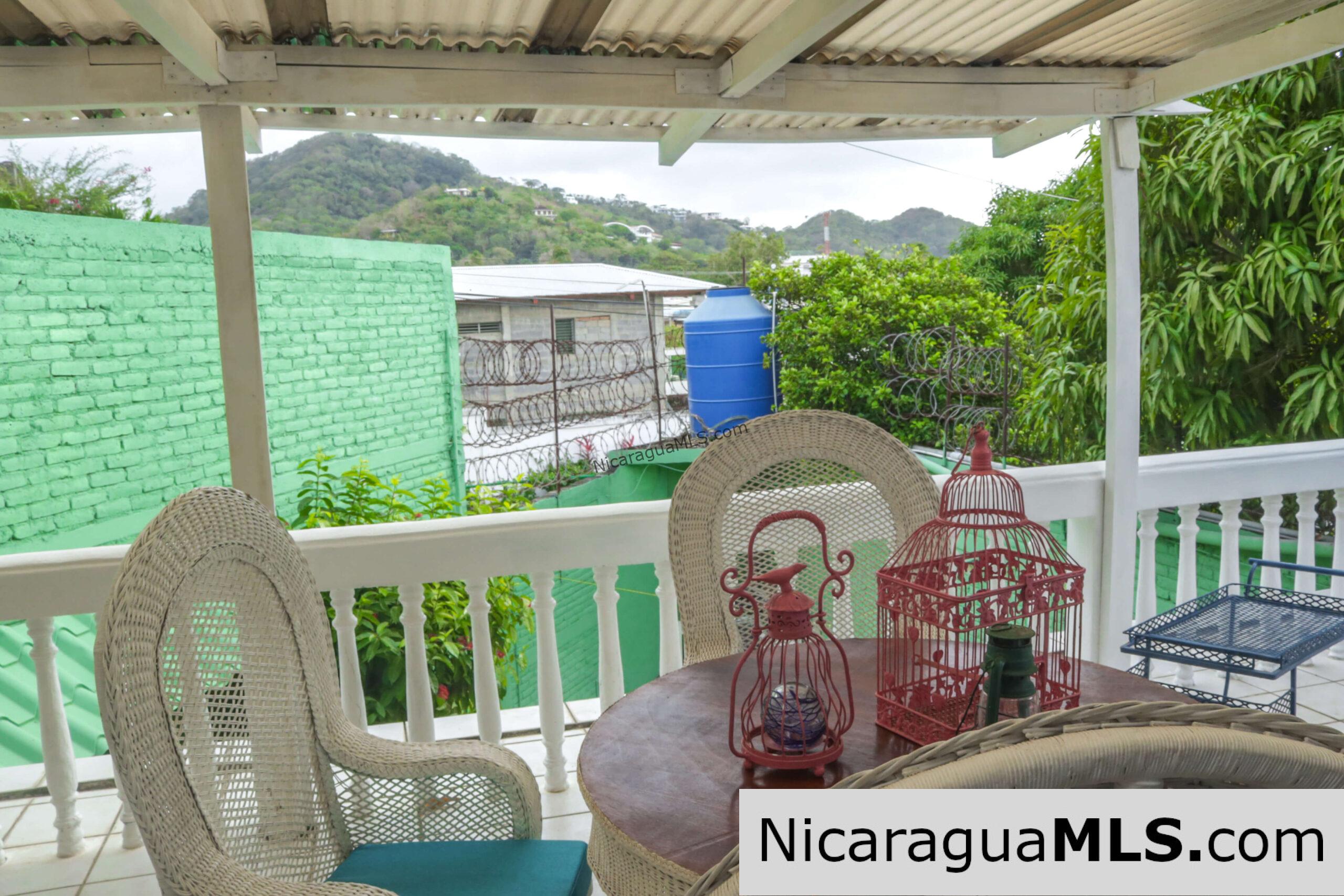 Casa Zeus in the â¤ï¸ of town