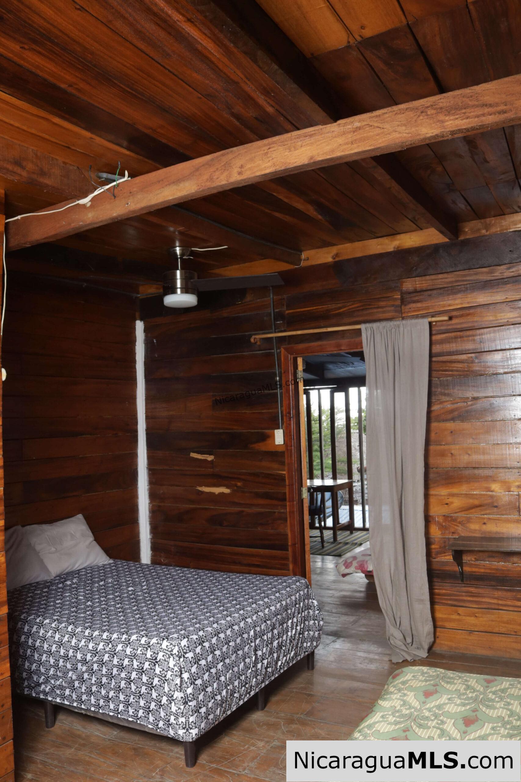 Casa Zeus in the â¤ï¸ of town