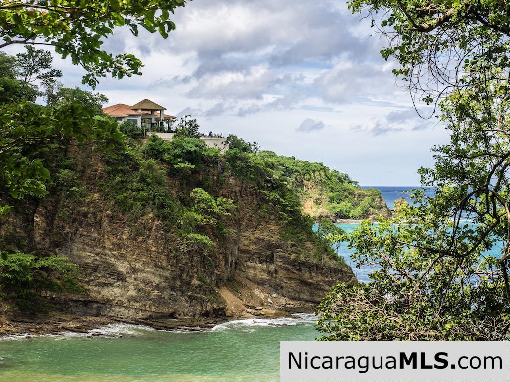 Cala Azul Ocean Front Lots For Sale in a Luxury Development