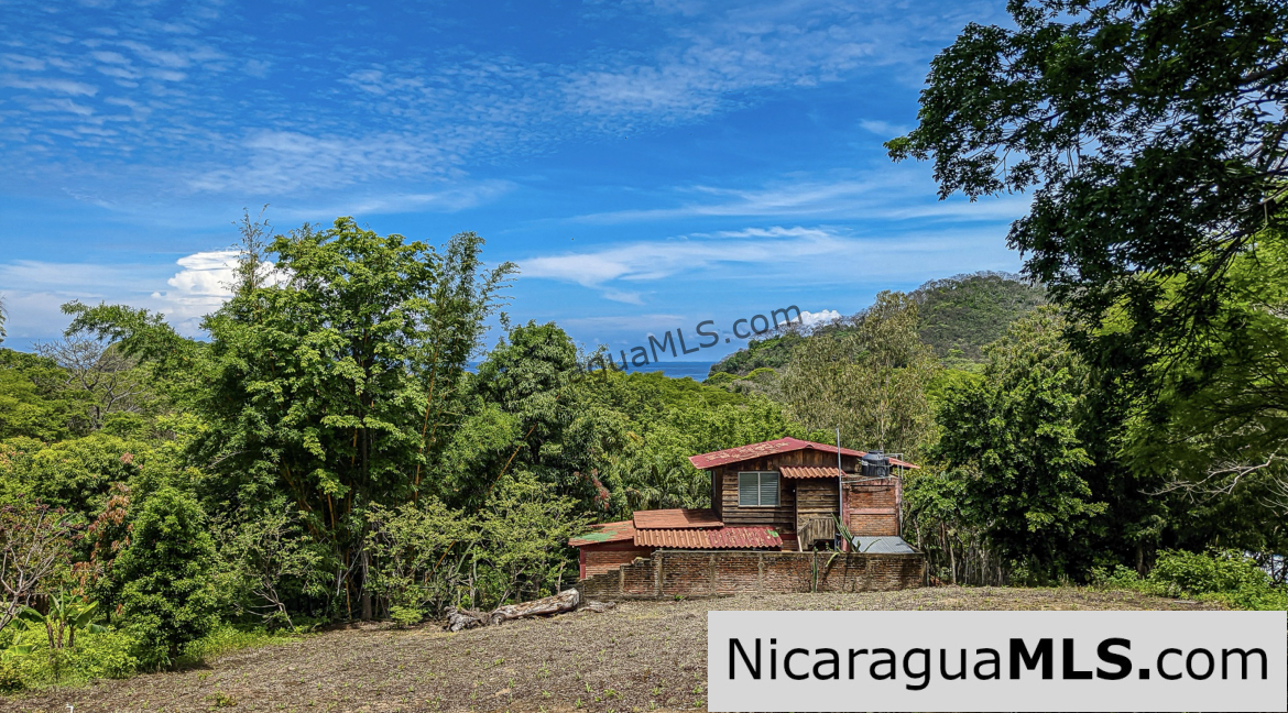 Rustic Jungle Home on 1.7 Acres Playa Majagual San Juan del Sur.