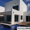 3 bedroom house in Vistas de Miramar neighborhood
