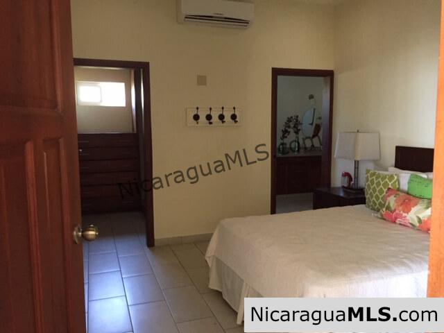4 bedroom beachfront house in Aposentillo, Nicaragua.