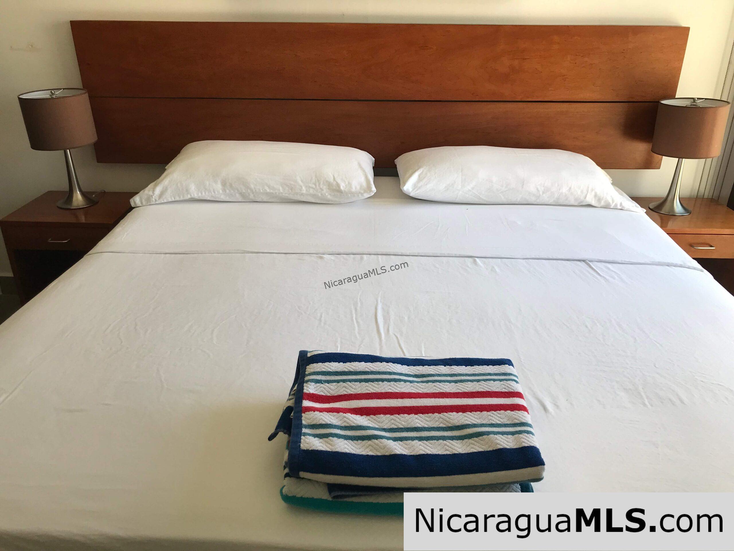 Beautiful house in Vistas de Miramar, fully furnished and reduced price.