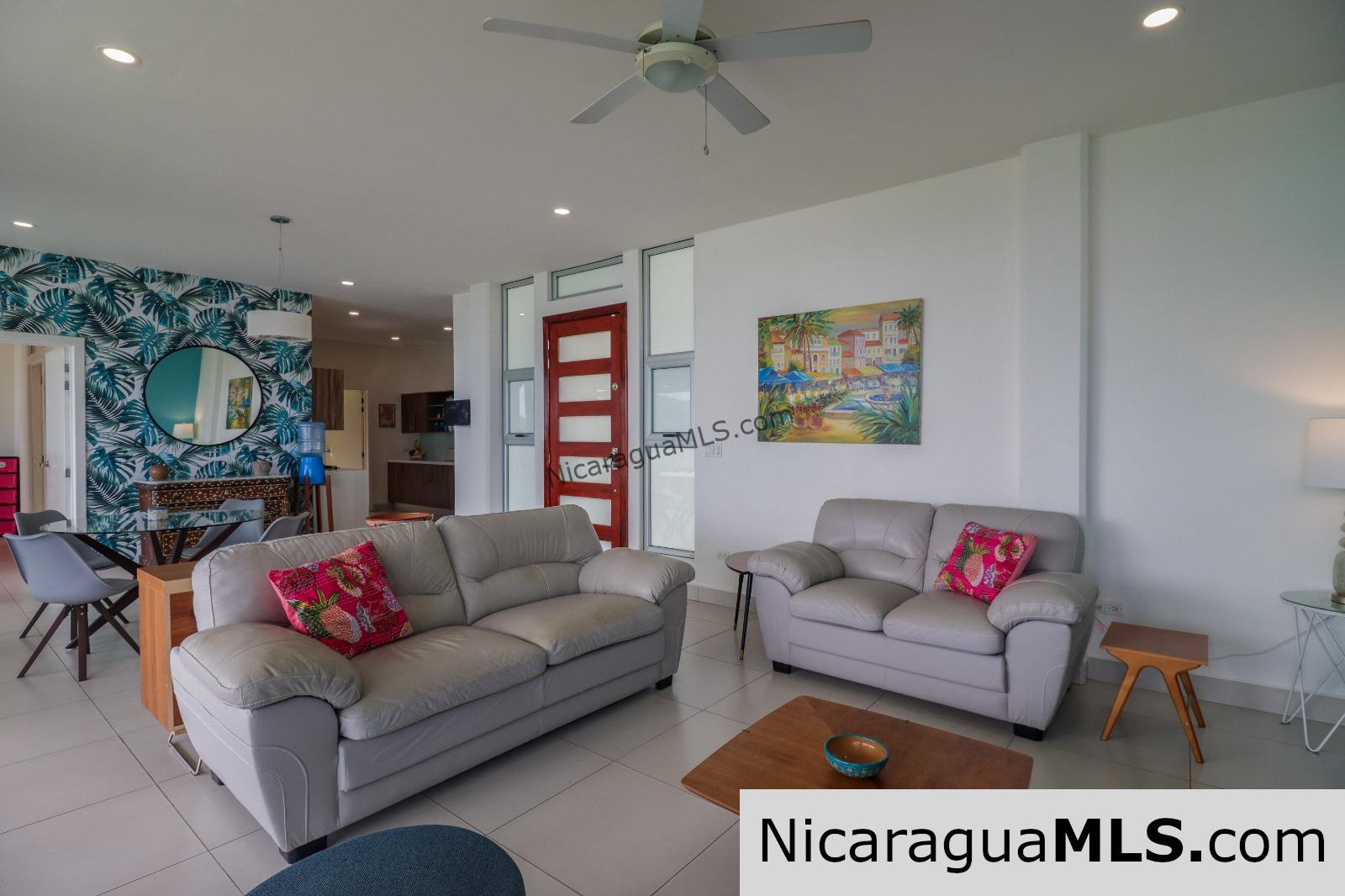 Casa Del Cielo, a turnkey property in Brisas del Pacifico