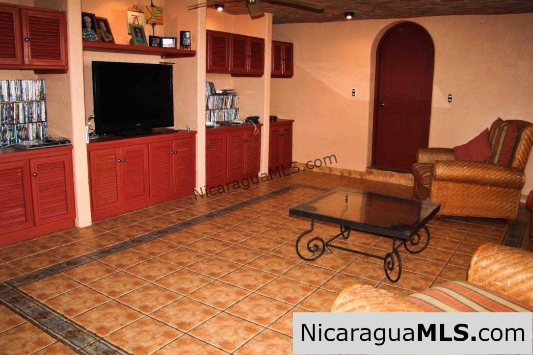 Casa Morada 4 Bedroom House For Rent/Long Term in Los Miradores