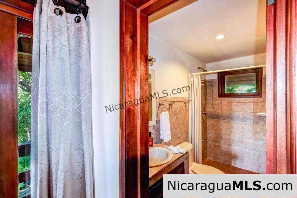 Vista Bahia, four bedroom house in Redonda Bay