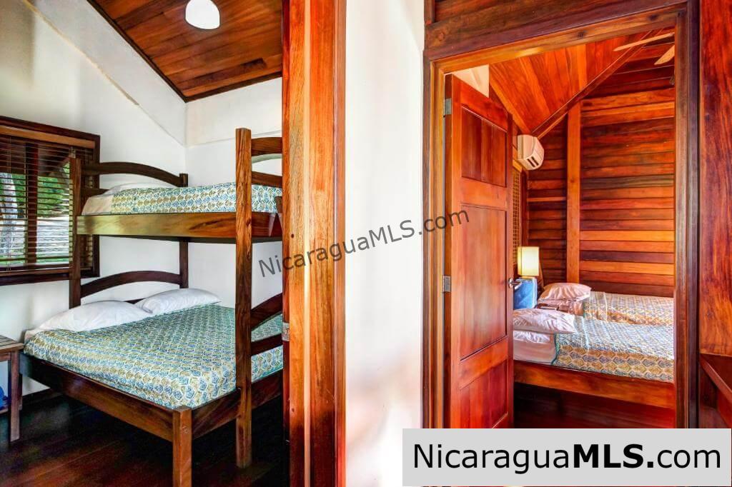 Vista Bahia, four bedroom house in Redonda Bay