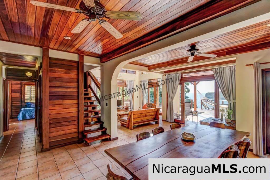 Vista Bahia, four bedroom house in Redonda Bay