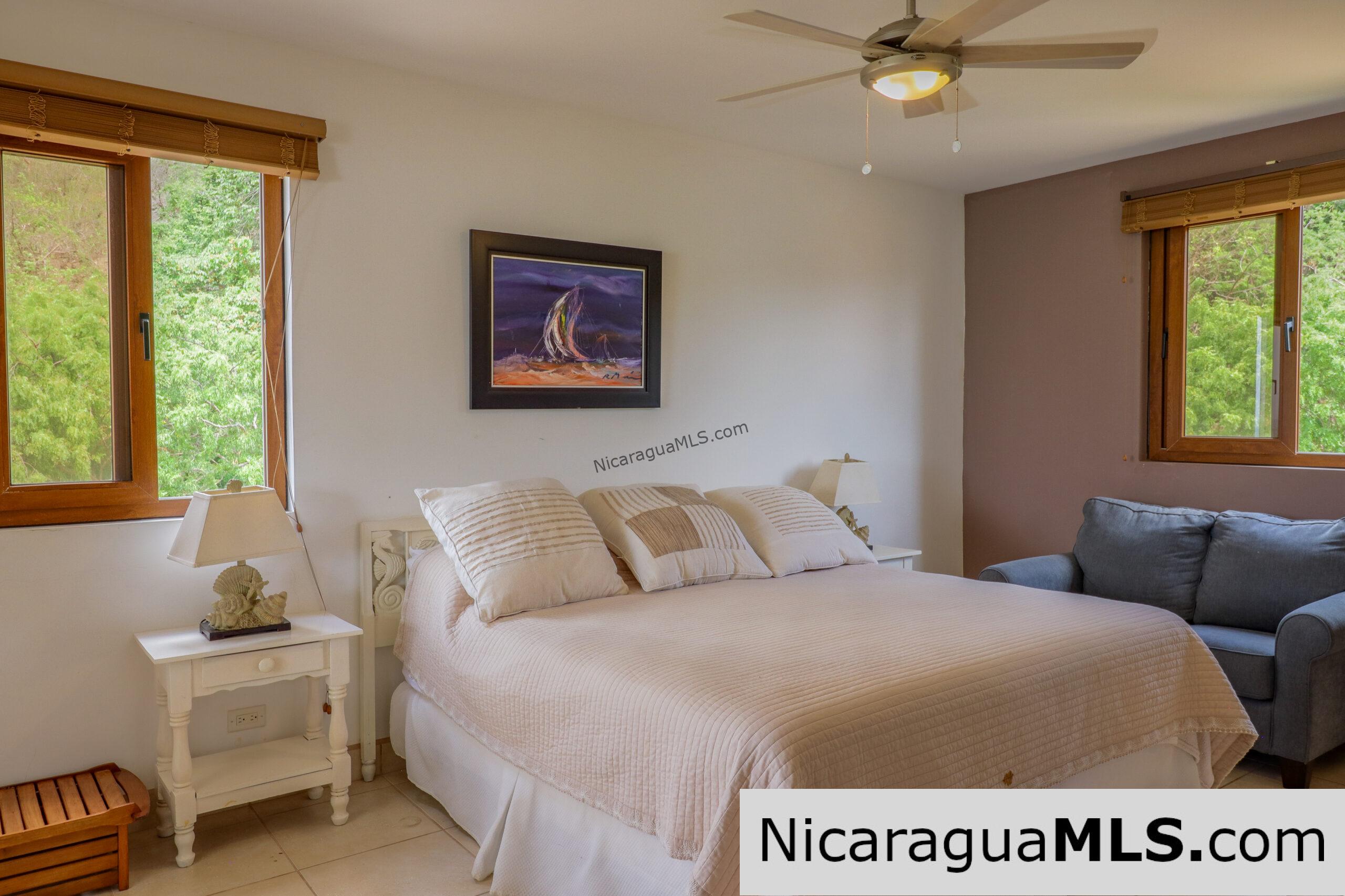 Condo 601C, Beachfront in Town