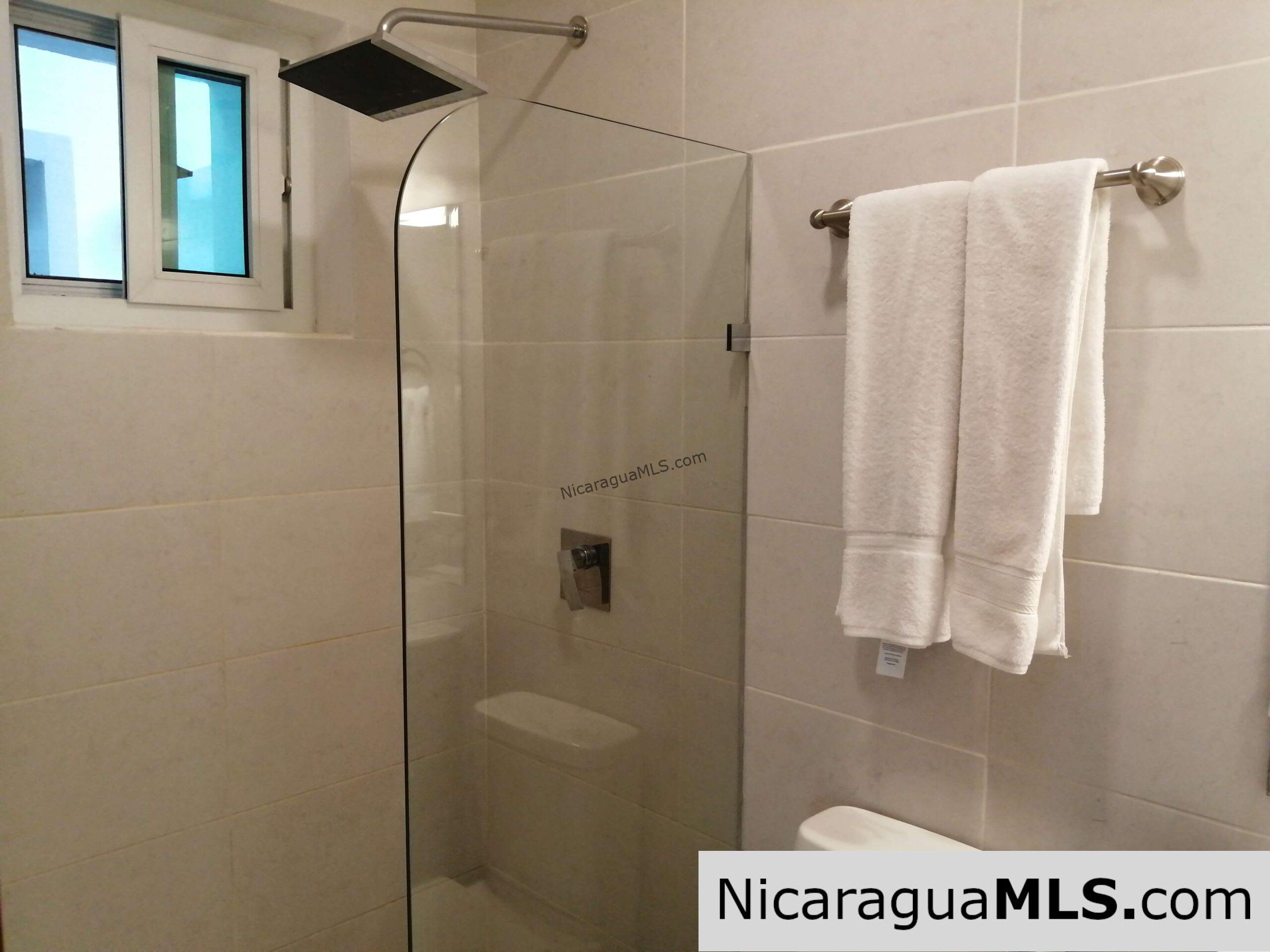 Modern Apartment near the center of town!