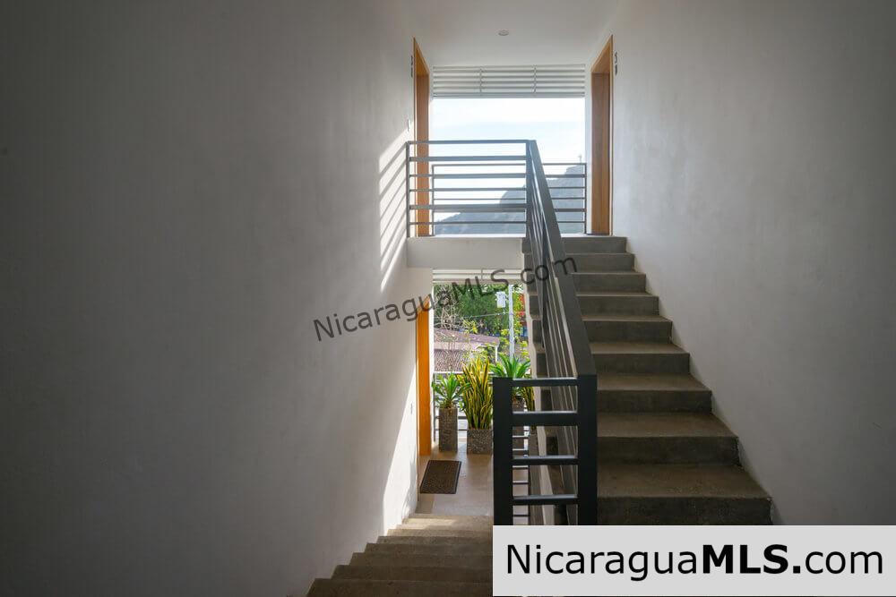 Modern Apartment near the center of town!