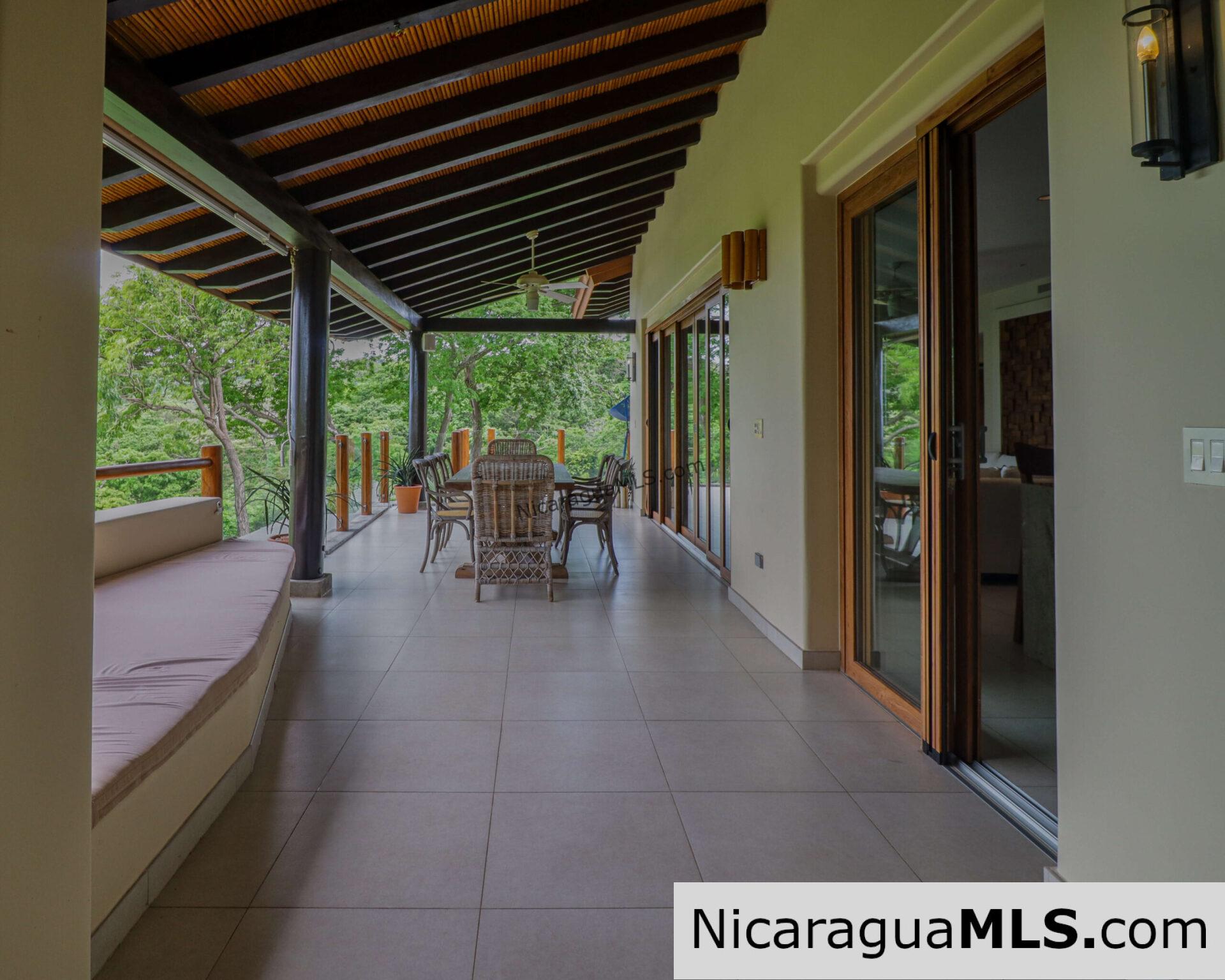 Penthouse Condo F6 in Guacalito de la Isla