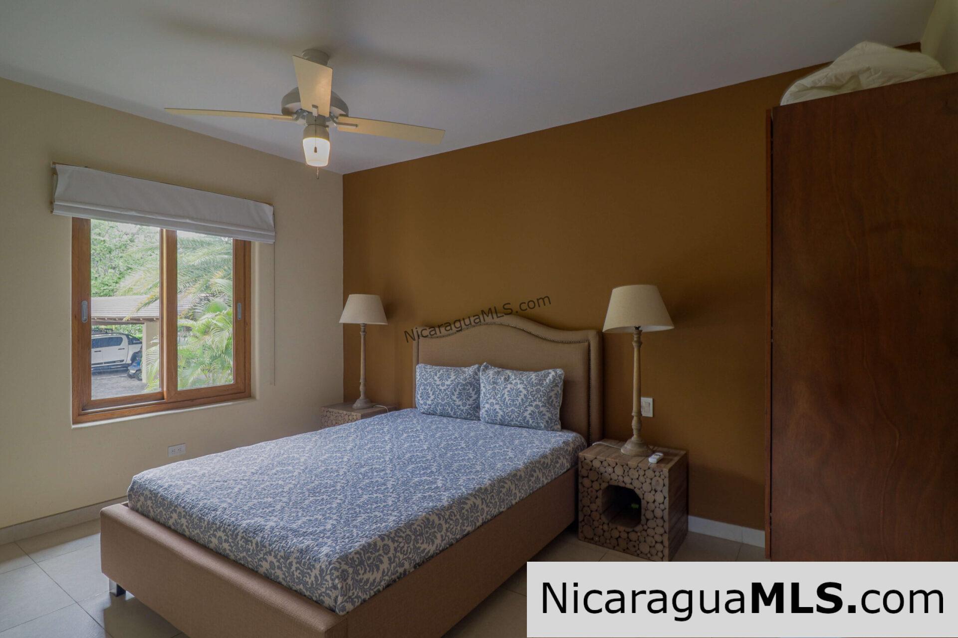 Penthouse Condo F6 in Guacalito de la Isla