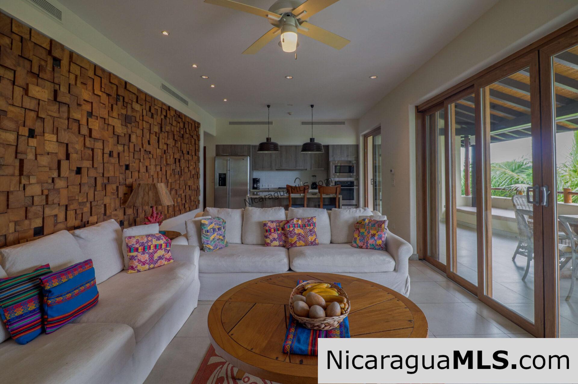 Penthouse Condo F6 in Guacalito de la Isla