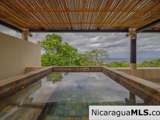 Penthouse Condo F6 in Guacalito de la Isla