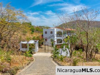 Miradores Nacascolo View