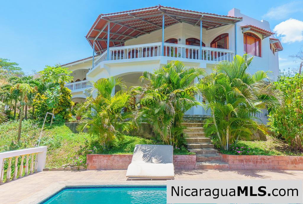 Miradores Nacascolo View