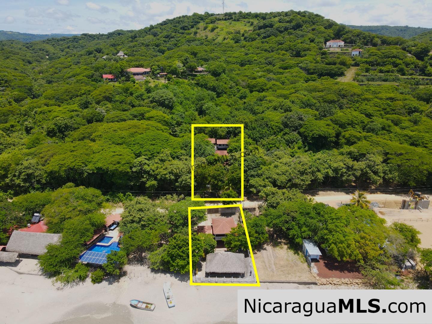 Beachfront House with rental Casitas at Playa Coco