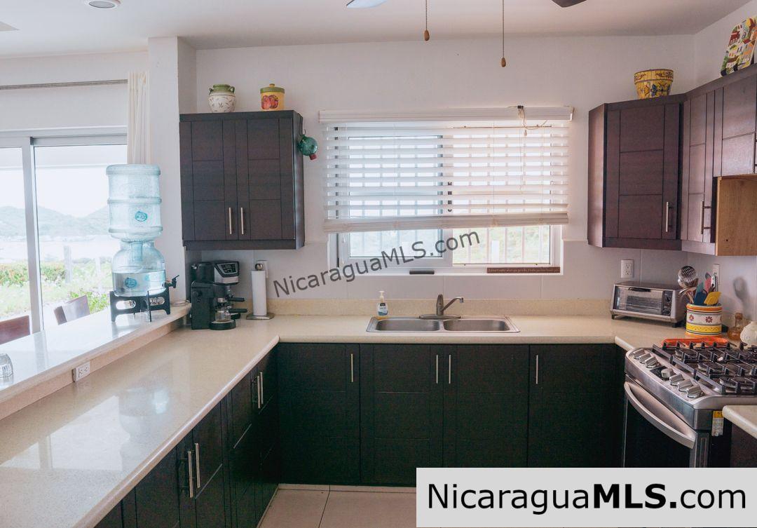 Casa Carolina Overlooking San Juan del Sur Bay