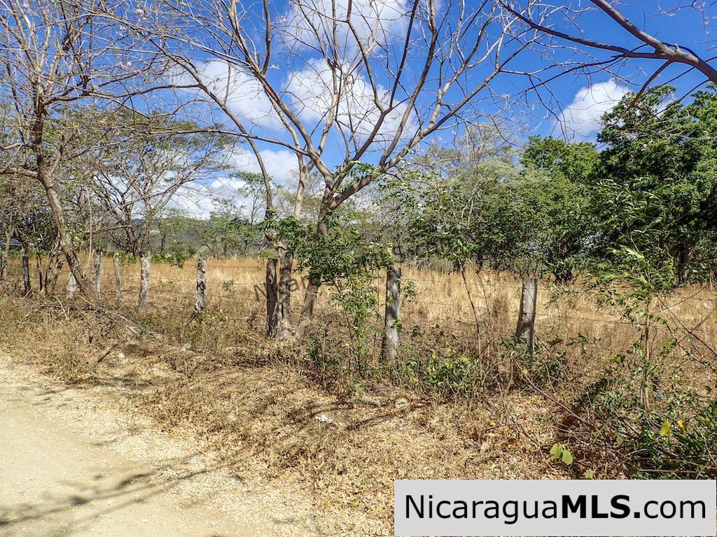 1 Manzana Lot for Sale in front of Surf Ranch