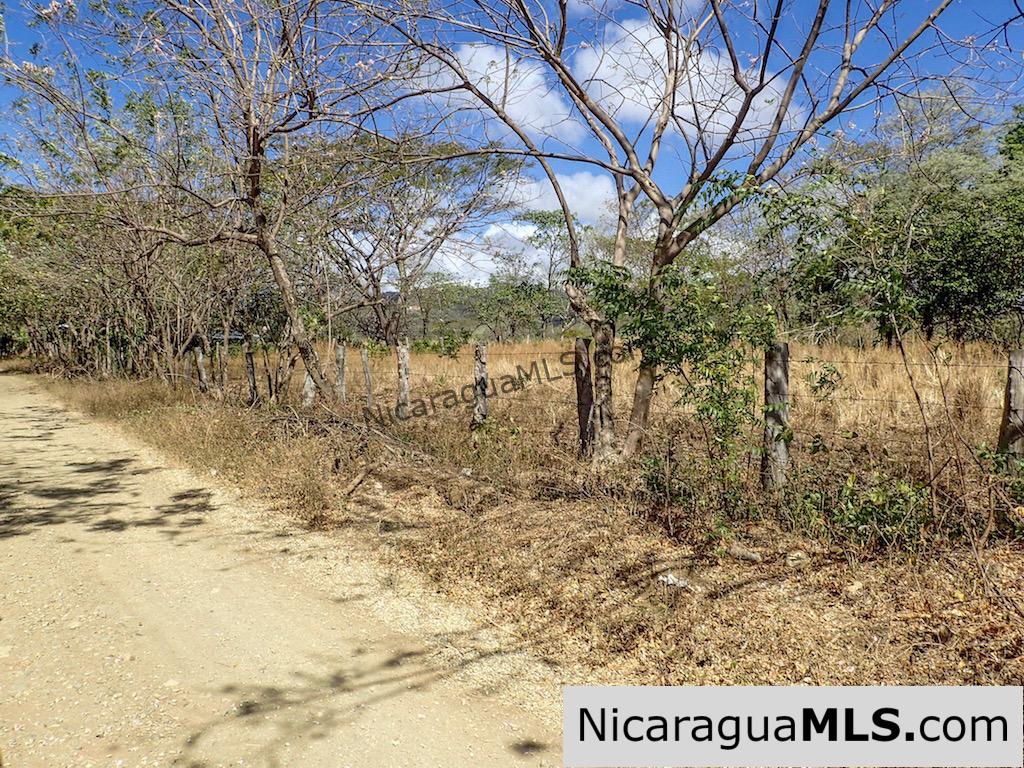 1 Manzana Lot for Sale in front of Surf Ranch