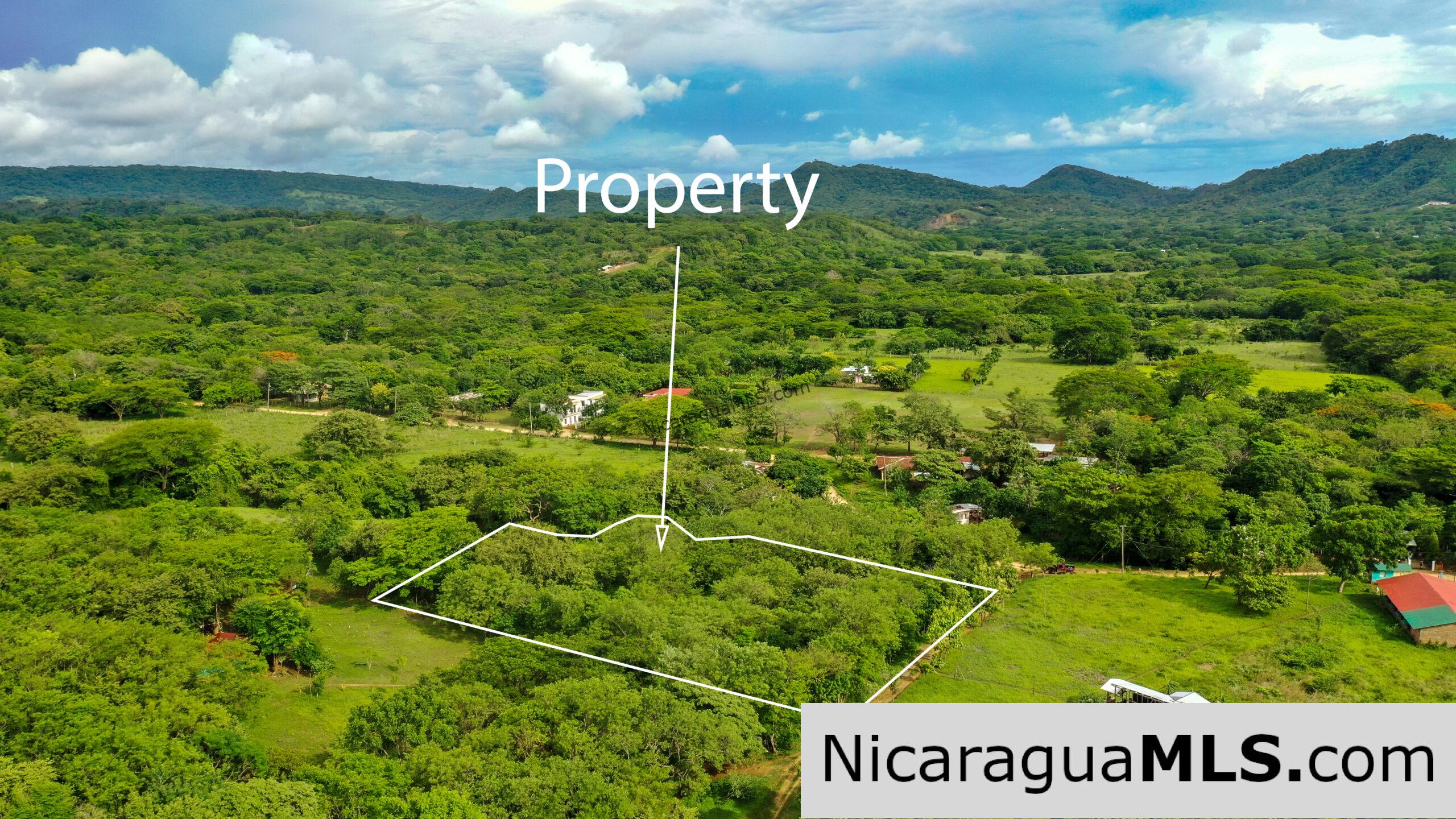Casita Plus Land in El Oro San Juan Del Sur Nicaragua
