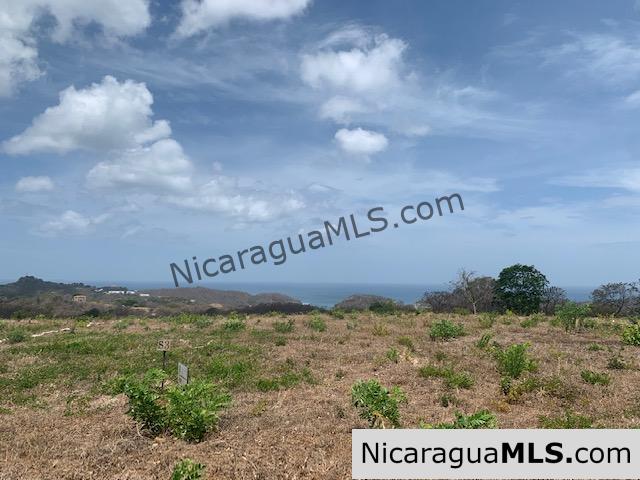 Amazing Ocean Views and Direct Access to Tree Casa Resort