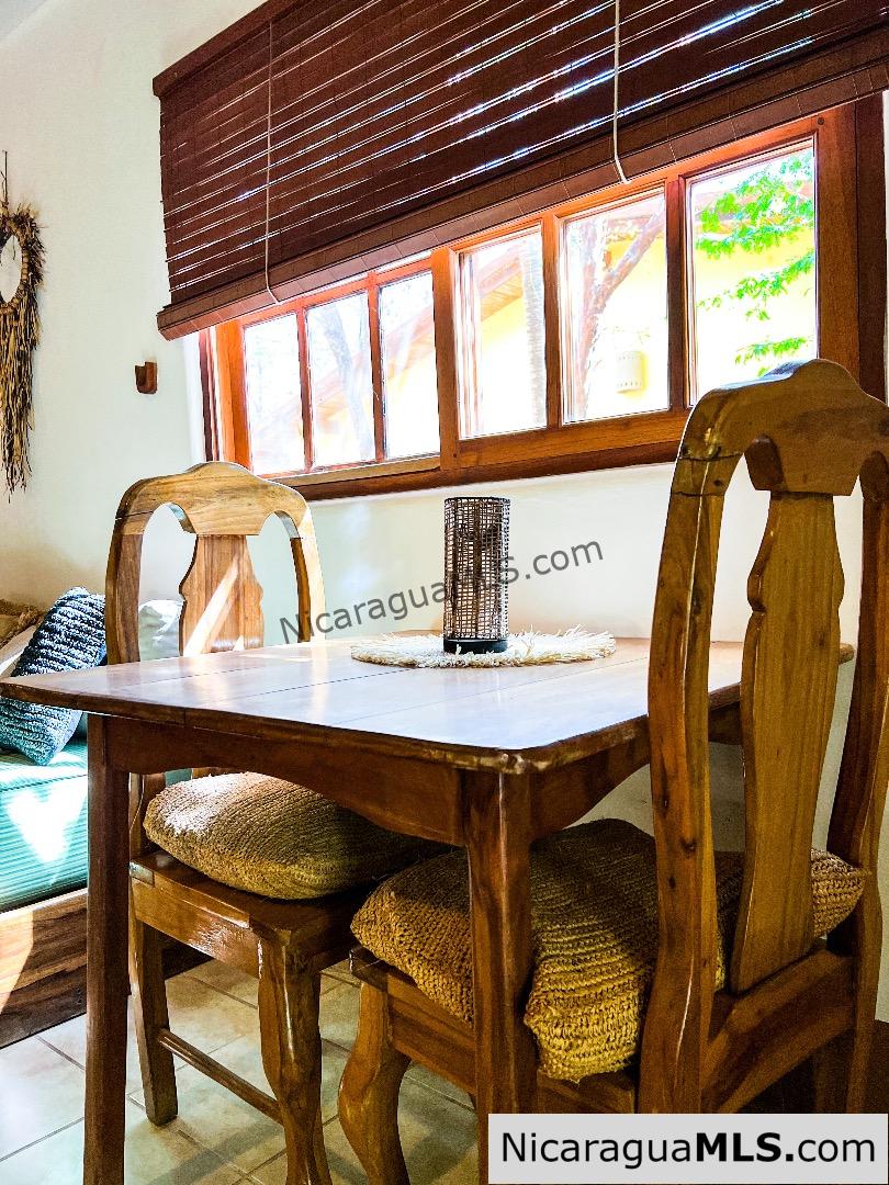 Beautiful Turn Key Casita close to Playa Maderas