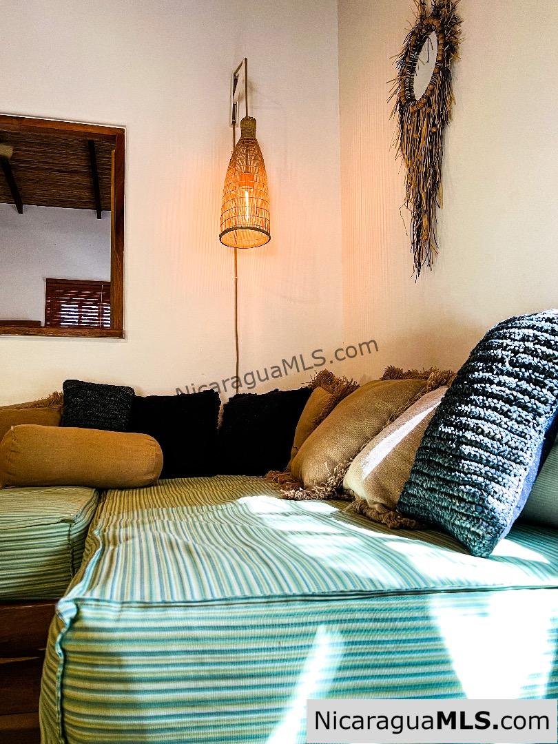 Beautiful Turn Key Casita close to Playa Maderas