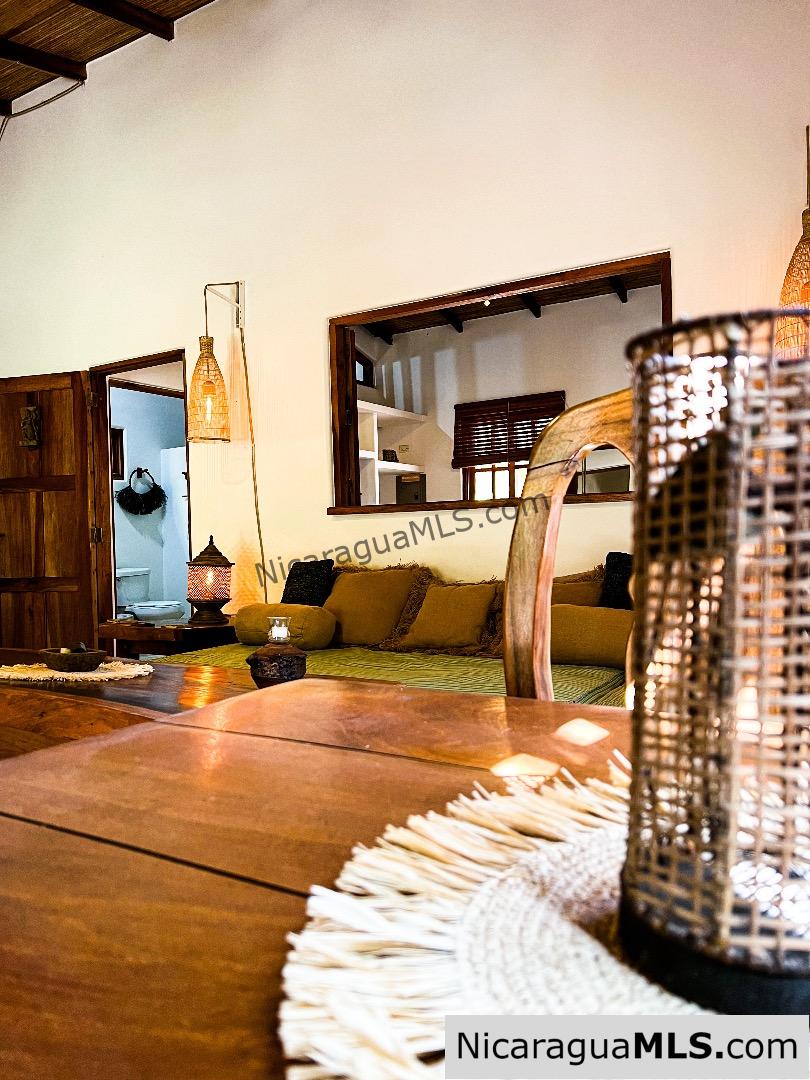 Beautiful Turn Key Casita close to Playa Maderas